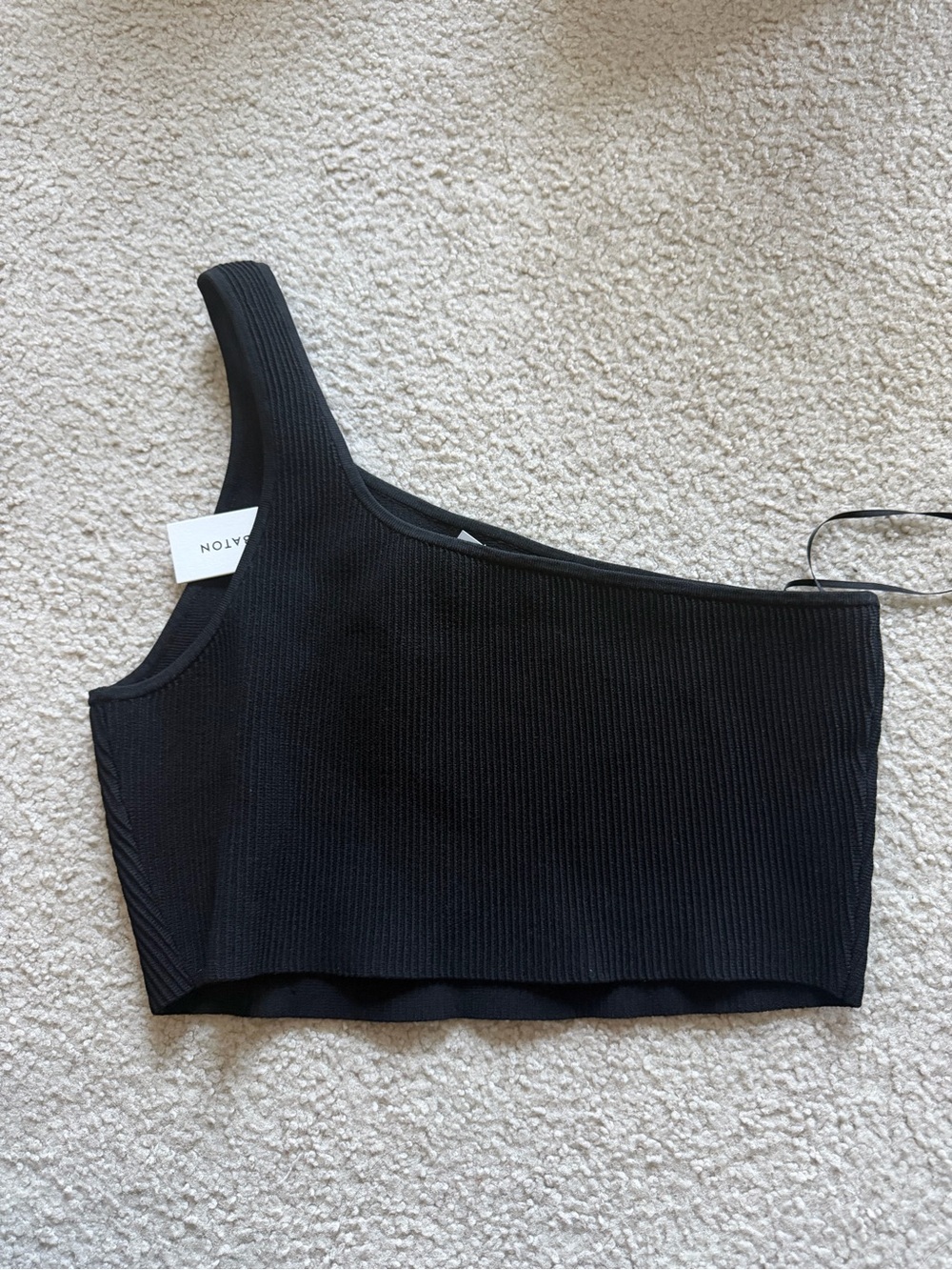 Babaton Black One-Shoulder Ribbed Crop Top